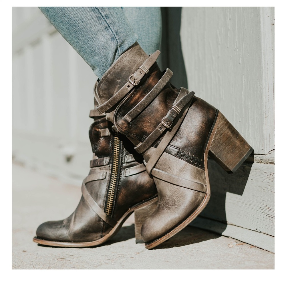 BNIB Freebird Baker boots